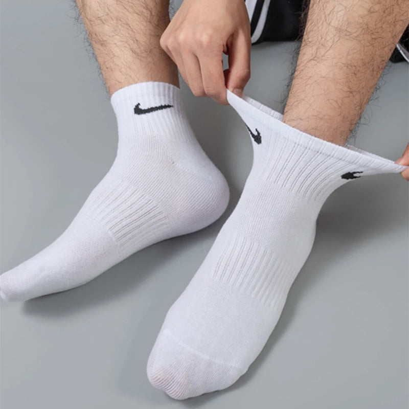 Meia Nike Everyday Lightweight (3 pares) Unissex